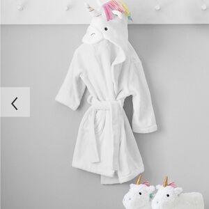 Pottery Barn Kids Unicorn Rainbow Critter Bath Robe 4-6